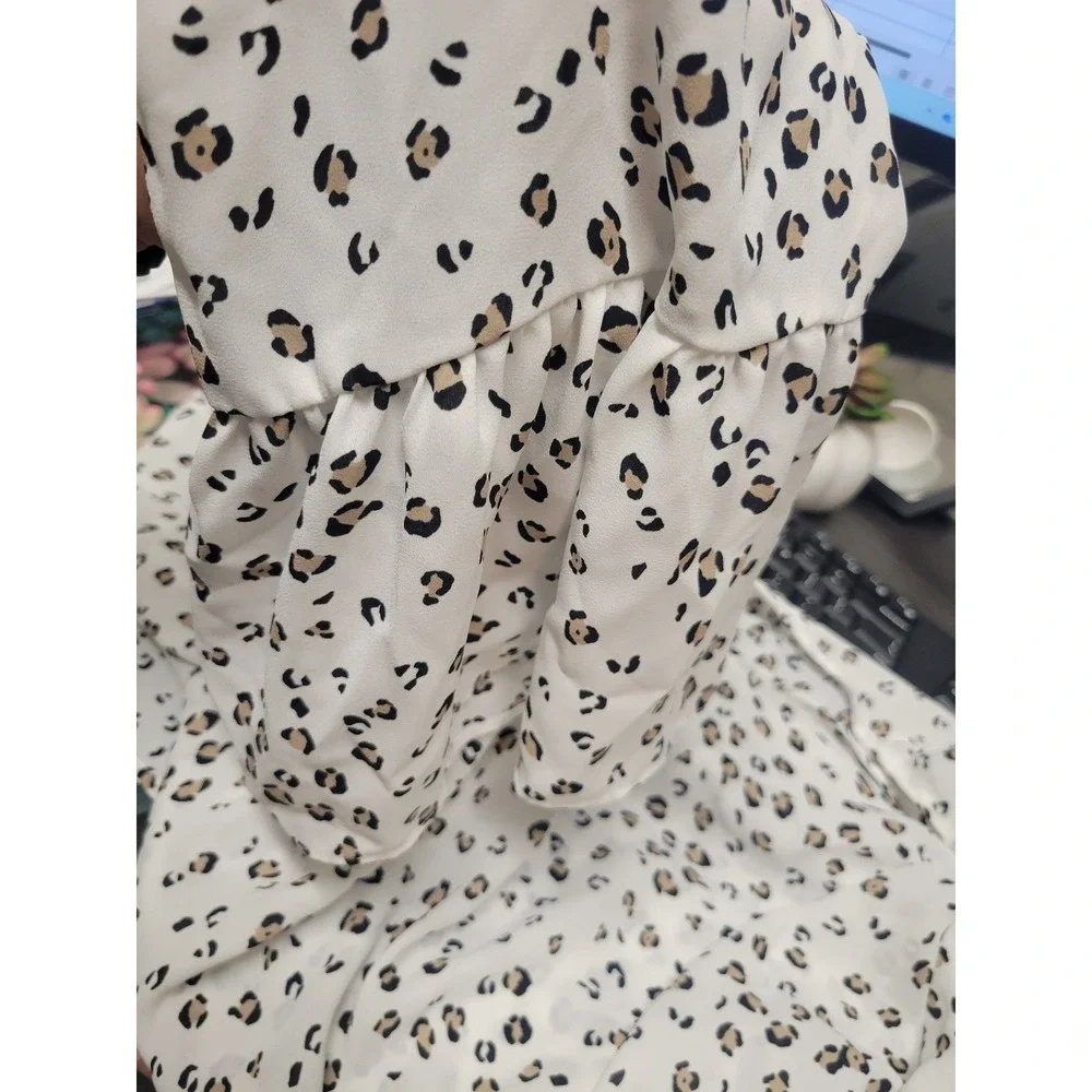 Elle Women XXL Leopard Print Bell Sleeve Blouse White Animal Spot Crew Neck Top